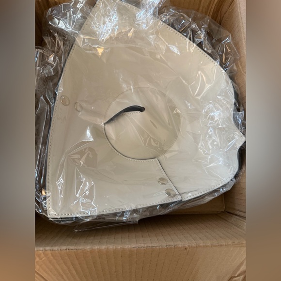 NEW Large White Modern Vegan Leather Bowl Coffee Table Key Bowl Entryway 9.8” - Picture 4 of 4